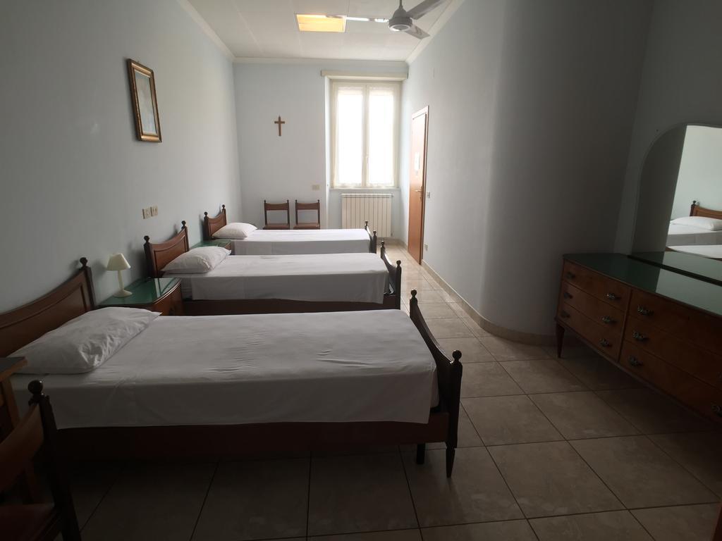Casa Religiosa Per Ferie Ancelle Del Santuario * Rome